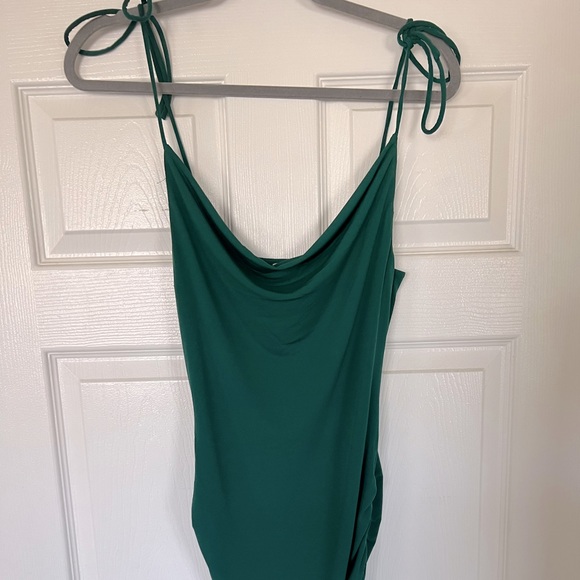 PRINCESS POLLY GREEN ADJUSTABLE SLIP DRESS - Picture 3 of 5